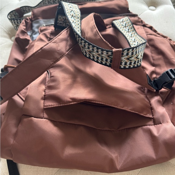 Emma and Kate Brown Everyday Bag - Picture 5 of 12